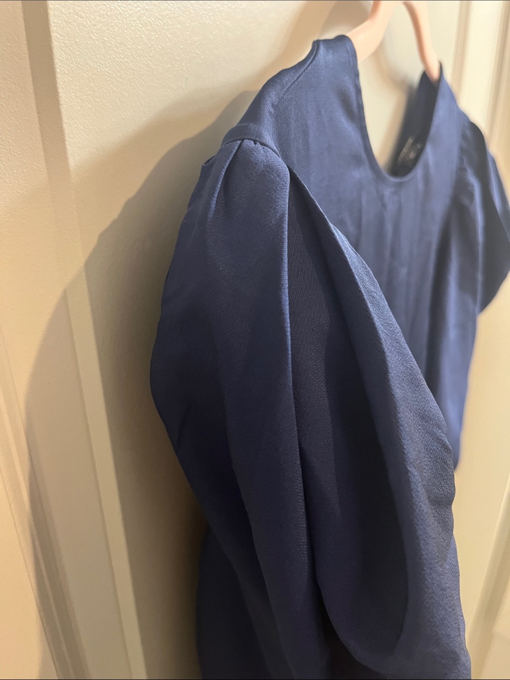 Express Navy Puff-Sleeve Blouse - Picture 14 of 15